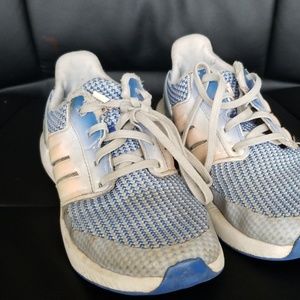 Used girls play shoes